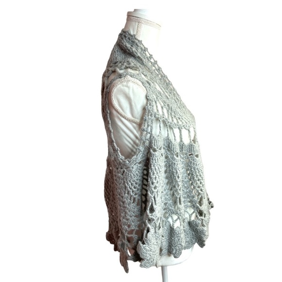 BYPAC Open Weave Cashmere Crochet Vest - Picture 3 of 9